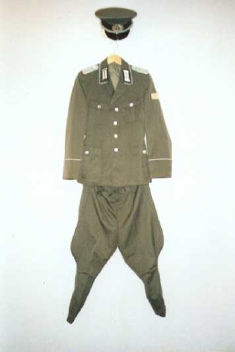 NVA Uniform Hose Offizier Landstreitkräfte